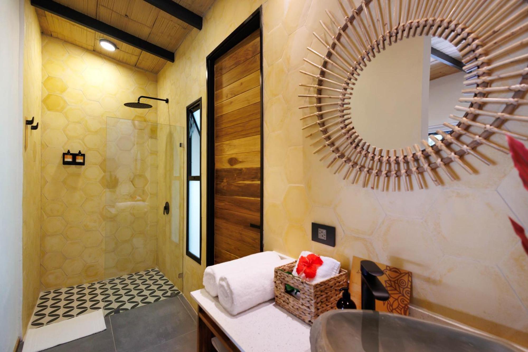 Exotico Beach Hotel Puerto Viejo de Talamanca 外观 照片